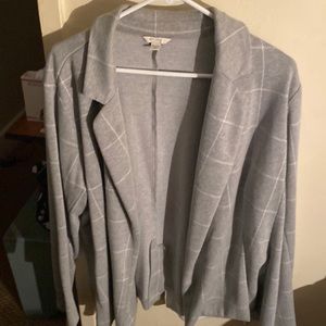 Grey and white fitted sweater jacket